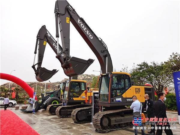 智联平潭绿绘发展第五届工程机械设备展览会暨隧道产业发展论坛盛大